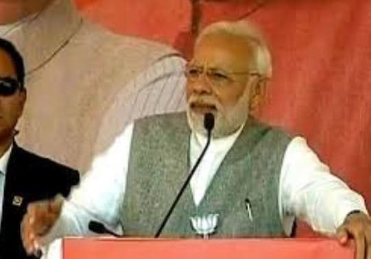मंदसौर में बोले मोदी, ‘सरदार पटेल पहले PM बनते तो किसानों की बुरी हालत नहीं होती’