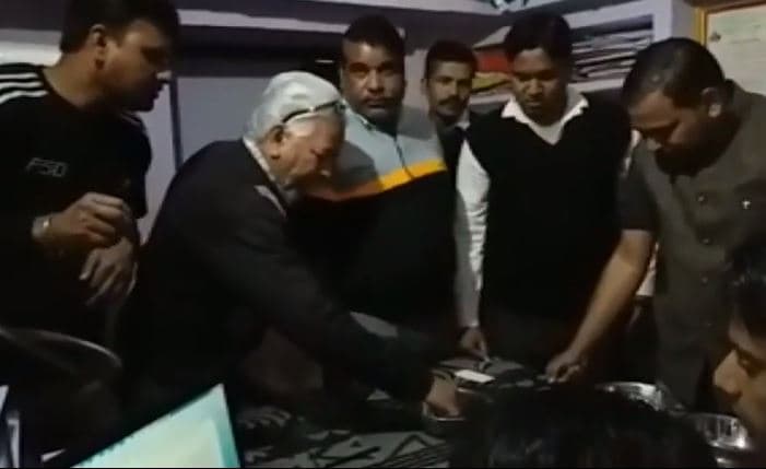 VIDEO : नामांतरण के लिए रिश्वत मांग रहा था पटवारी, लोकायुक्त ने रंगेहाथों धरा