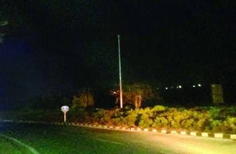 40 लाख रुपए बकाया जमा नहीं करने पर बिजली कंपनी ने काटी स्ट्रीट लाइट की सप्लाई