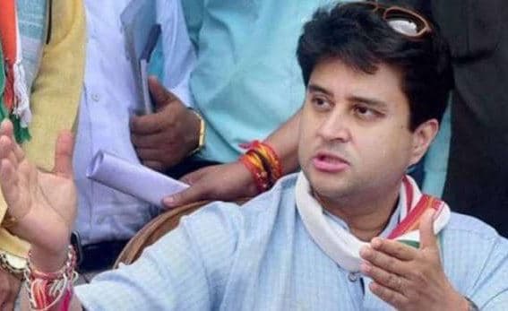 स्टेटस में बदलाव पर घमासान के बाद आया सिंधिया का बयान