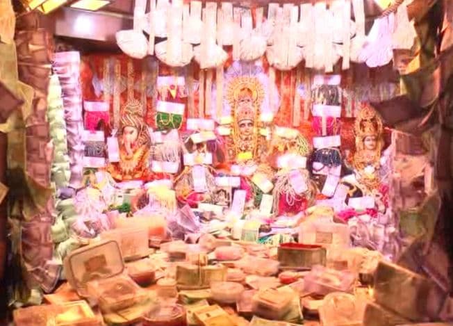 1300 साल पुराने कुबेर मंदिर पर लगा भक्तों का जमावड़ा, धनतेरस पर विशेष पूजन