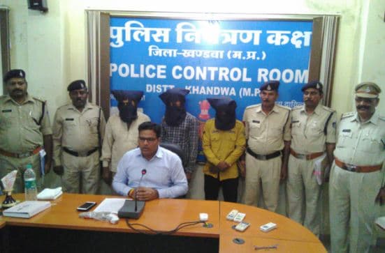 पुलिस के हत्थे चढ़ा हाईवे पर डकैती करने वाला गिरोह, डेढ़ करोड़ से अधिक की रिकवरी