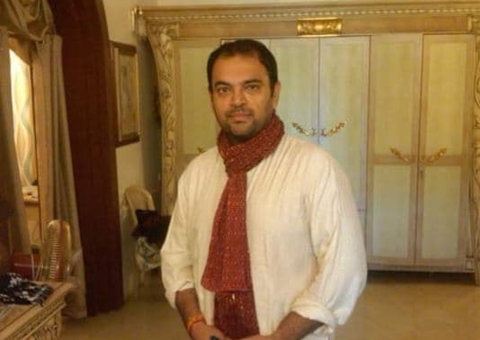 चुनाव से पहले बीजेपी को फिर लगा झटका, पूर्व विधायक ने छोड़ी पार्टी