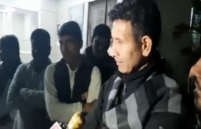 जब अतिथि विद्वानों से मंत्री ने कहा, ”बड़ा भाई हूं, आंदोलन समाप्त करो”