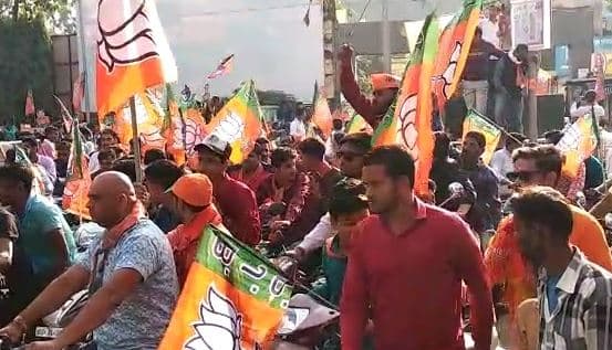 अंतिम दिन भाजपा प्रत्याशी ने झोंकी ताकत,  4 किमी लंबी बाइक रैली निकाली