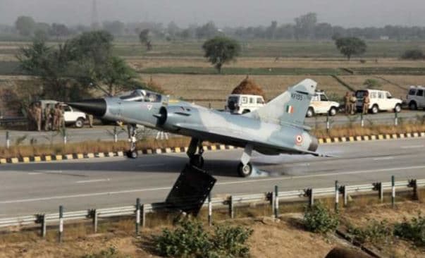 जानिये Mirage 2000 की ताकत : जिसने पाकिस्तान में घुसकर आतंकियों के ठिकाने नेस्तनाबूत किये