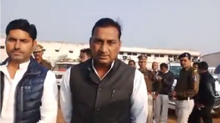 MP में यहां कांग्रेसियों ने किया गणतंत्र दिवस का बहिष्कार, तहसीलदार पर लगाए अभद्रता के आरोप