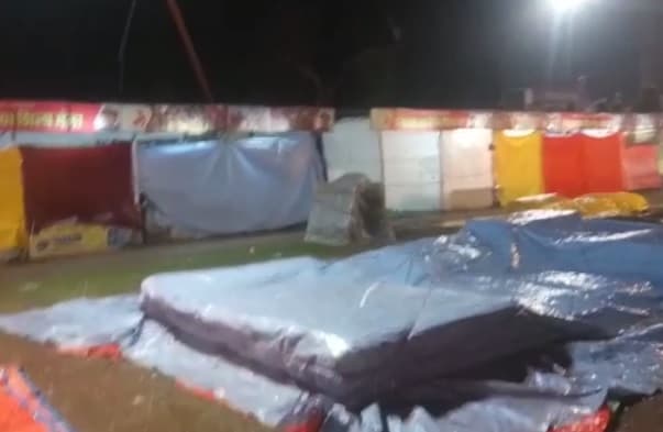 मौसम का बदला मिजाज, बारिश के साथ गिरे ओले