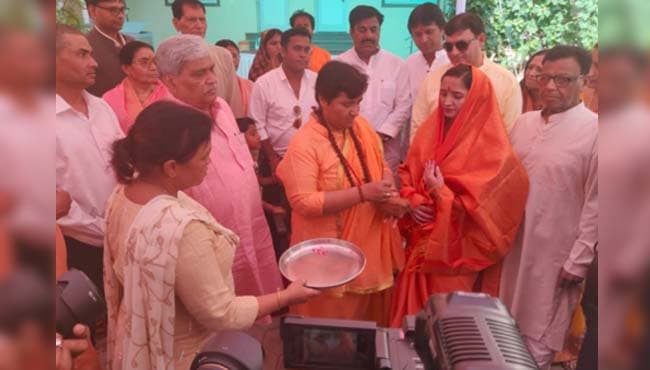 भोपाल लोकसभा सीट से ‘प्रज्ञा ठाकुर’ ने वापस लिया नामांकन