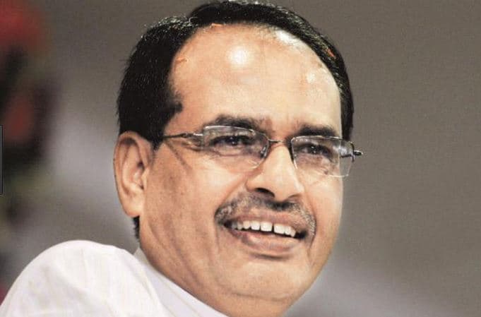 मंत्रियों के विभाग तक तय नही कर पा रहे, एमपी में कभी ऐसा नही हुआ : शिवराज