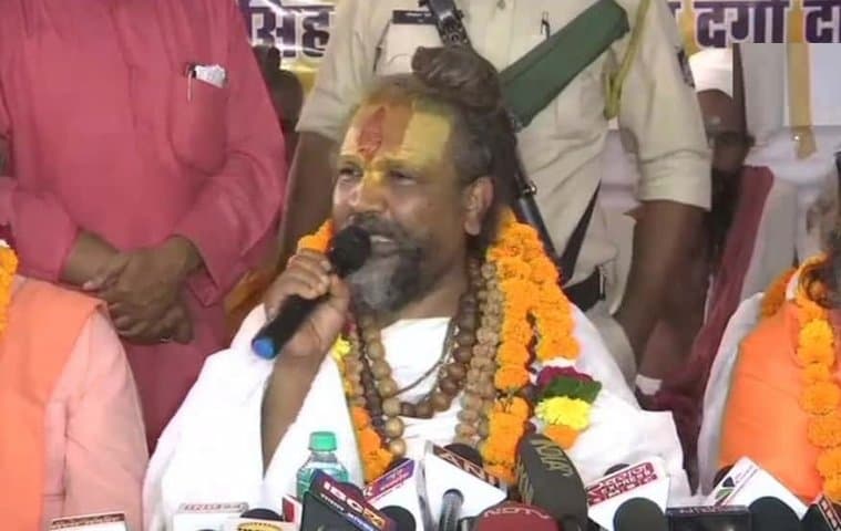 MP ELECTION : कंप्यूटर बाबा की बढ़ी मुश्किलें, चुनाव आयोग में शिकायत