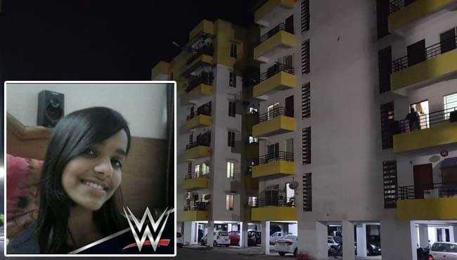 देर रात चैटिंग करने पर मां ने फटकारा, बेटी ने छठवीं मंजिल से कूदकर दे दी जान