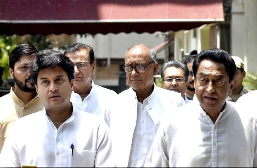 देर रात चर्चा के बाद भी नही हो पाया विभागों का बंटवारा, अब राहुल करेंगें फैसला