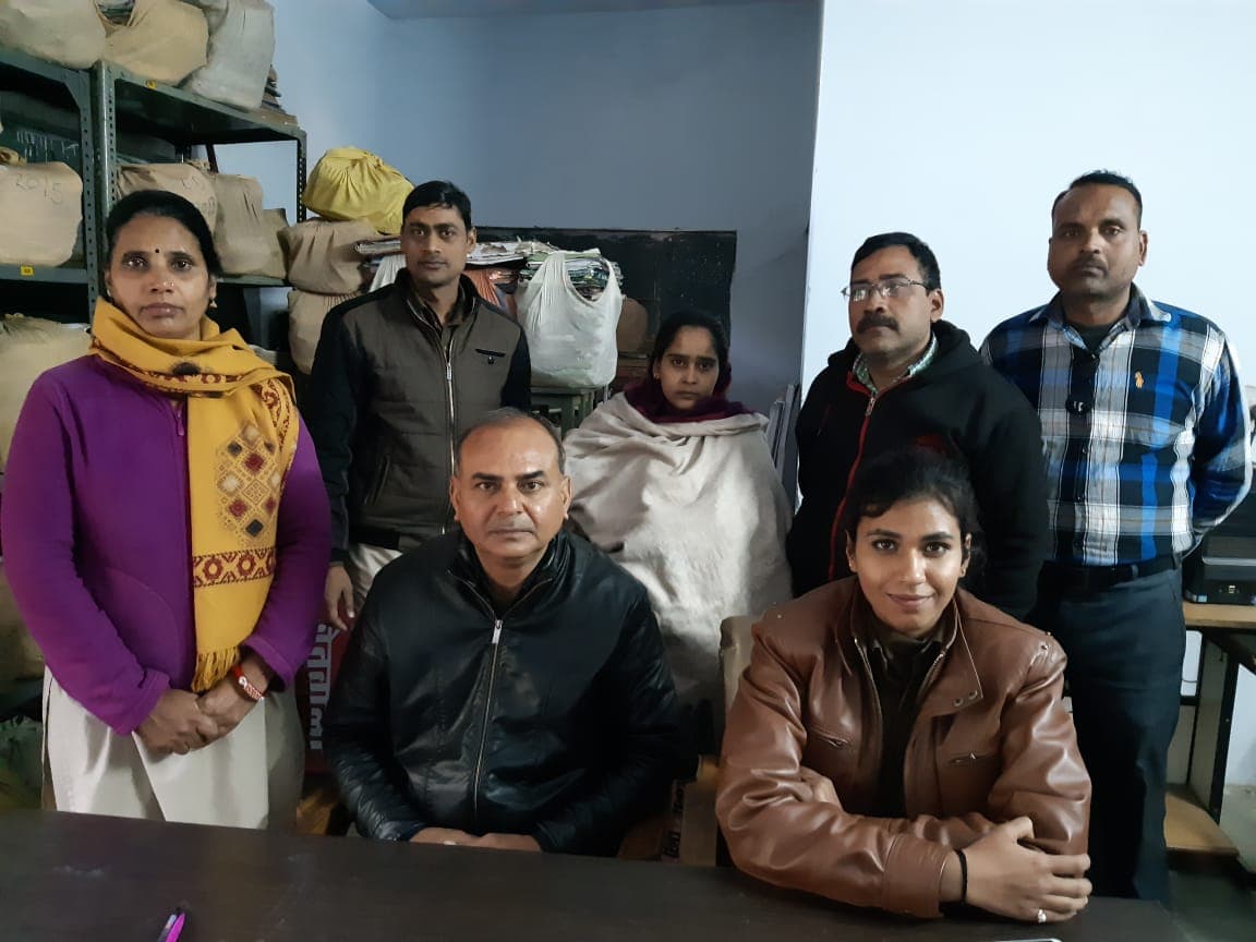 चोर पति-पत्नी गिरफ्तार, बाजारों में महिलाओं के बैग पर रहती थी नजर