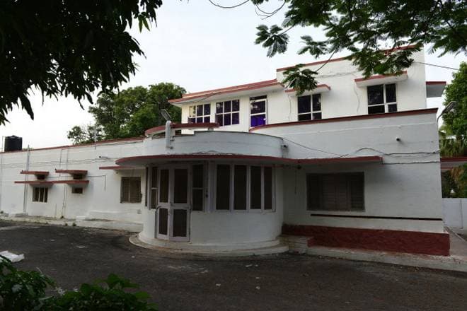 नये मंत्रियों को बंगले आवंटित, एक माह में पूर्व मंत्रियों को करना होगा खाली
