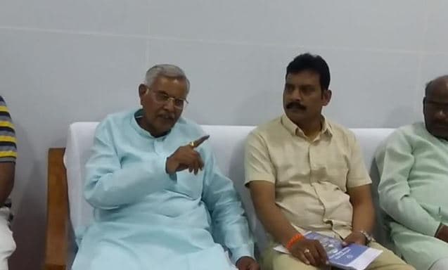 बीजेपी MLA का आरोप, आपराधिक तत्वों के साथ बैठते हैं SDM, अवैध उत्खनन में है पार्टनरशिप