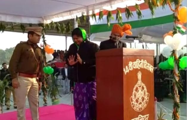 CM का संदेश नहीं पढ़ पाने वाली मंत्री की शैक्षणिक योग्यता पर उठ रहे सवाल