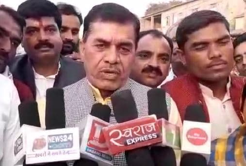 कांग्रेस विधायक के बिगड़े बोल- ‘पुतला तो क्या प्रज्ञा आई तो उसे भी जला देते’