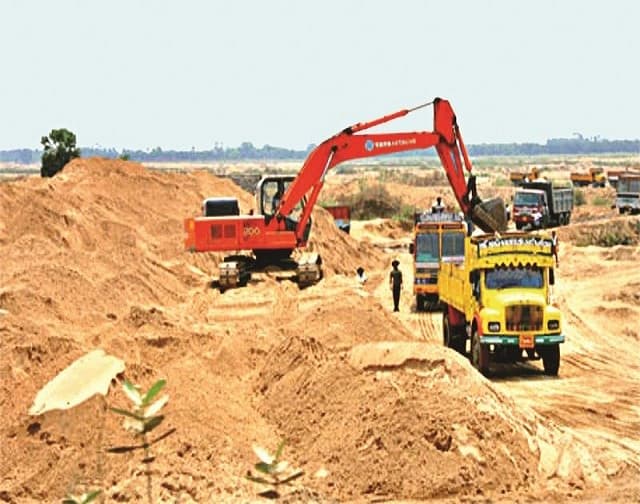 कमलनाथ सरकार की इस नई खनन नीति से रेत माफियों पर कसेगी नकेल