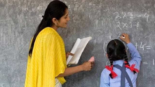 नियुक्ति के इन्तजार में परेशान 40 हजार अभ्यर्थी, लेट लतीफी से बढ़ा आक्रोश
