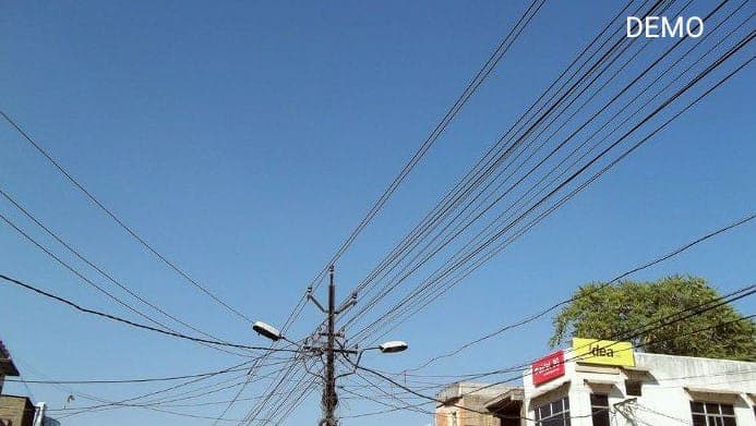 यात्री बस पर गिरा बिजली का तार, करंट फैलने से 2 लोगों की मौत, मची अफरा तफरी