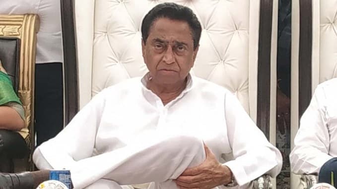 कमलनाथ सरकार पर फिर संकट के बादल, बिगड़ सकता है सत्ता का खेल