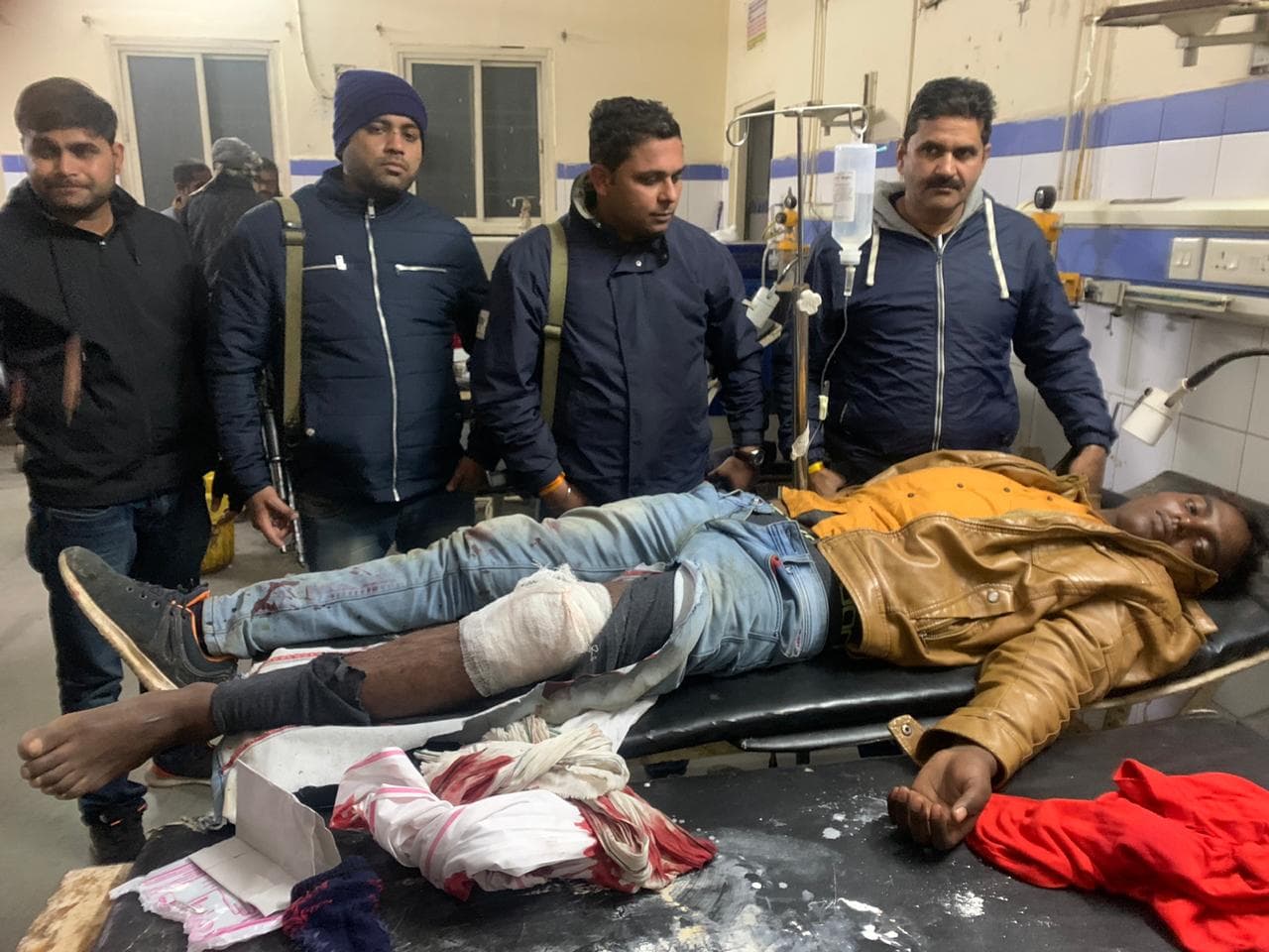 शॉर्ट एंकाउन्टर में पुलिस ने पकड़ा 30 हजार का इनामी बदमाश