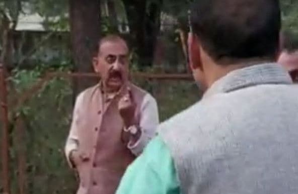 कलेक्टर पर भड़के मंत्री जी, बोले-क्या यही है आपका प्रोटोकॉल