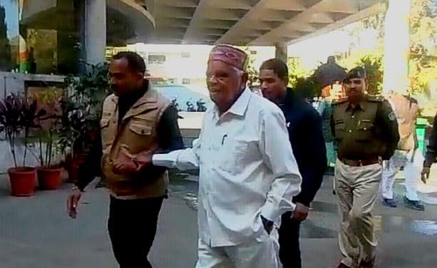 नाराज गौर पहुंचे बीजेपी कार्यालय, बंद कमरें में एक घंटे तक चली चर्चा