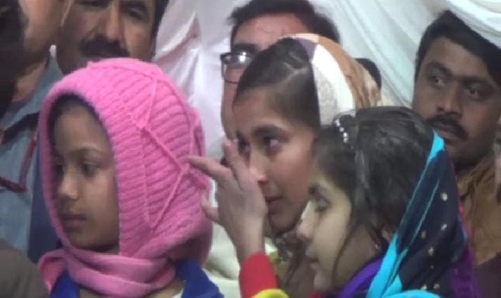 खुजनेर उपद्रव: बच्चियों ने रो-रो कर सुनाई हमले की कहानी, शिवराज बोले-7 दिन में कार्रवाई हो