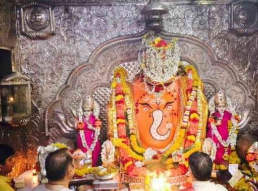 खजराना गणेश मंदिर में आज रात 12 बजे होगी महाआरती, दर्शन को जुटेंगे लाखों भक्त