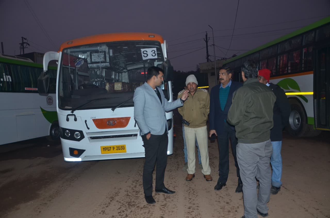 इन्ट्रा सिटी बस सेवा का  होगा विस्तार, सीईओ स्मार्ट सिटी, आरटीओ, डीएसपी यातायात ने किया रूट का निरीक्षण