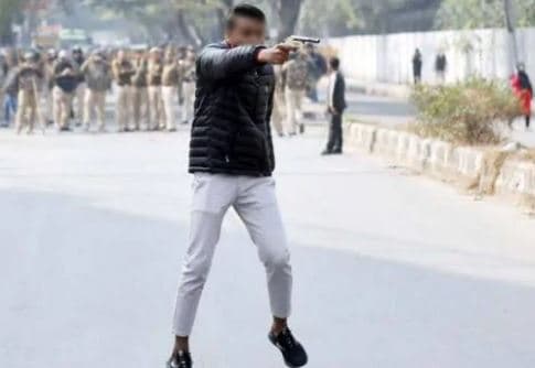 जामिया गोलीकांड के आरोपी के खिलाफ फेसबुक का भी कड़ा रवैया