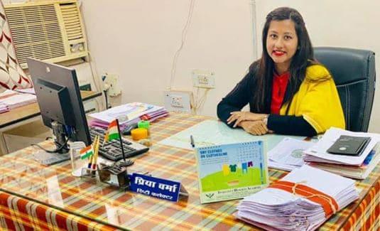 Twitter पर ट्रेंड कर रही राजगढ़ की डिप्टी कलेक्टर प्रिया वर्मा, जमकर VIDEO हो रहे वायरल