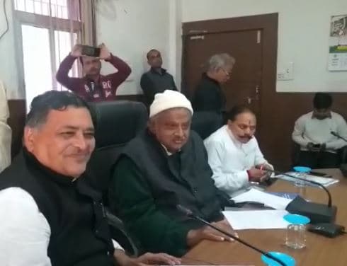 आरिफ का शिवराज पर हमला-”70 चूहे खाकर बिल्ली हज को चली”
