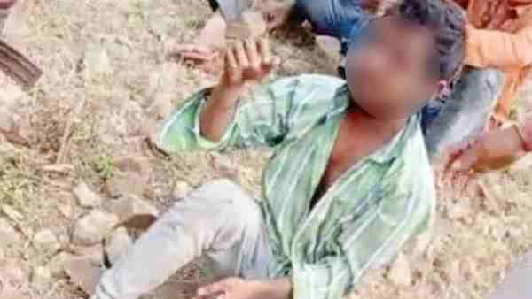 साली से संंबंध रखने पर ससुराल वालों ने जीजा को नंगा कर पीटा, वीडियो वायरल, 10 गिरफ्तार