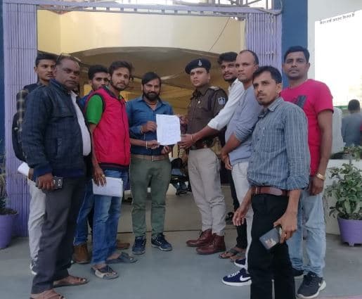 सोशल मीडिया पर दलित महिलाओं से रेप की धमकी, एट्रोसिटी एक्ट के तहत एफआईआर की मांग