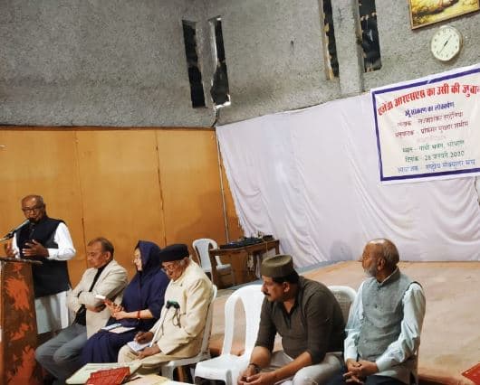 गांधी के हत्यारे अब उनकी वैचरिक हत्या भी करना चाहते हैं: दिग्विजय सिंह