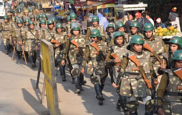पुलिस ने निकाला सद्भावना फ्लेग मार्च