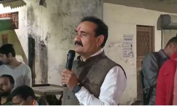 दिल्ली विधानसभा चुनाव में भाजपा प्रत्याशी का समर्थन करने पहुंचे पूर्व मंत्री नरोत्तम मिश्रा