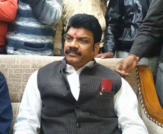 प्रभात झा पर बरसे परिवहन मंत्री, बोले- ‘सिंधिया जितनी जमीन पाने के लिए चार-पांच जन्म लेने होंगे’