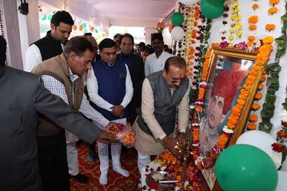 39बी स्व. अमर सिंह राठौर स्मृति बॉलीबाल टूर्नामेंट के शुभारंभ कार्यक्रम में पहुँचे कृषि एवं पशुपालन मंत्री
