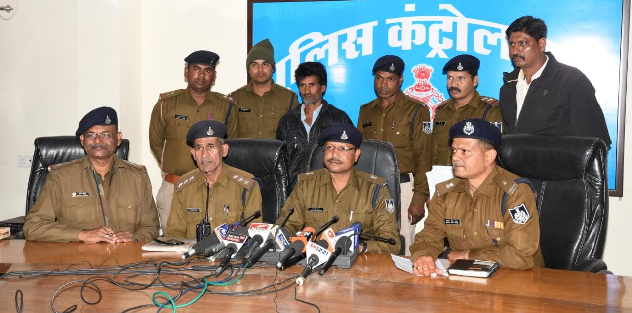 छह माह पूर्व हुए हत्याकांड का पुलिस ने किया खुलासा