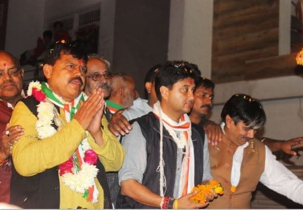 ‘वक्त है बदलाव का’ अब महाराज से बड़ा आलाकमान