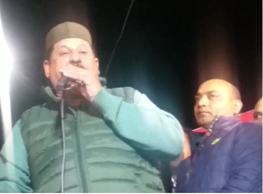 कांग्रेस विधायक ने दी अधिकारियों को चेतावनी