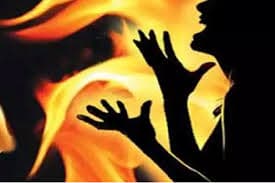 पति-पत्नी ने आपसी विवाद के बाद की खुदकुशी की कोशिश, हालत गंभीर