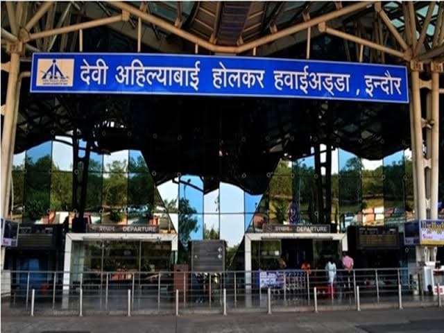 इंदौर इंटरनेशनल एयरपोर्ट से 8 शहरों के लिए शुरू होगी सीधी उड़ान
