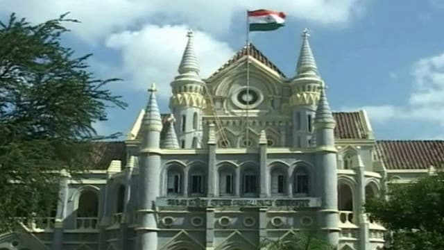 प्रदेश में सडक़ों की हालत खस्ता, सडक़ों के दुरुस्त करने को लेकर हाईकोर्ट में लगी याचिका पर हुई सुनवाई