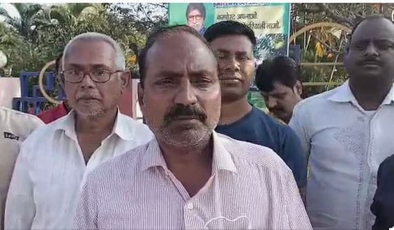 अपनी ही अतिक्रमण मुहिम में उलझ गई कांग्रेस, दो खेमों में बंट गई