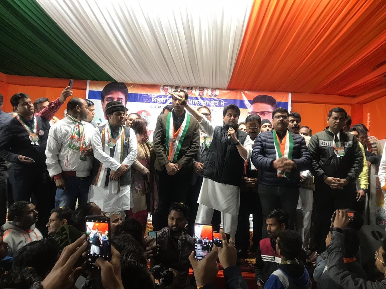 दिल्ली में छाया सिंधिया का जादू